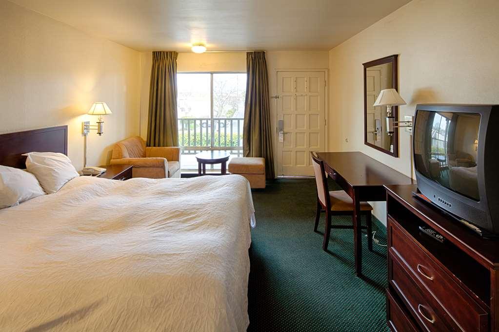 Ramada By Wyndham Modesto Yosemite Area Hotel Szoba fotó